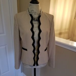 Tahari beige and black blazer